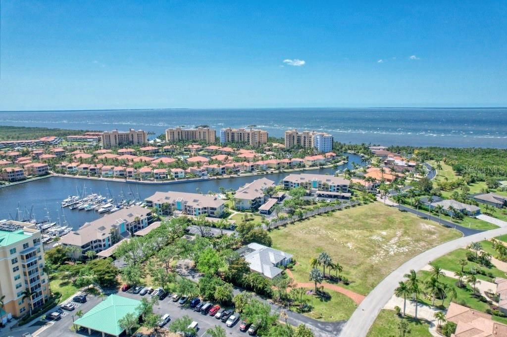 На продажу: $739,000 (3 спален, 3 ванн, 2736 Квадратных фут)