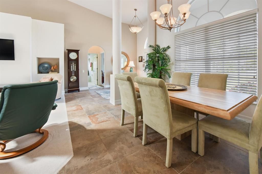 На продажу: $739,000 (3 спален, 3 ванн, 2736 Квадратных фут)