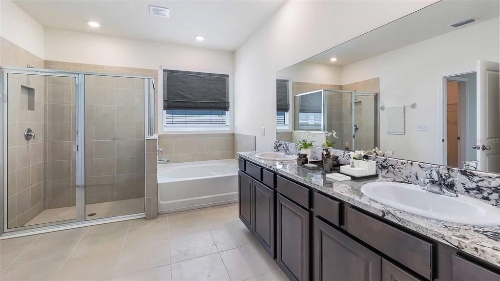 Active With Contract: $482,000 (4 beds, 3 baths, 2537 Square Feet)