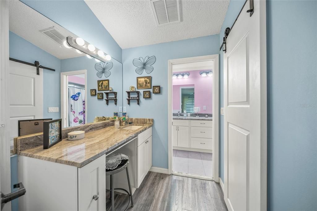 待售: $349,000 (2 贝兹, 2 浴室, 1380 平方英尺)