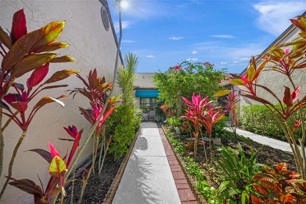 待售: $349,000 (2 贝兹, 2 浴室, 1380 平方英尺)