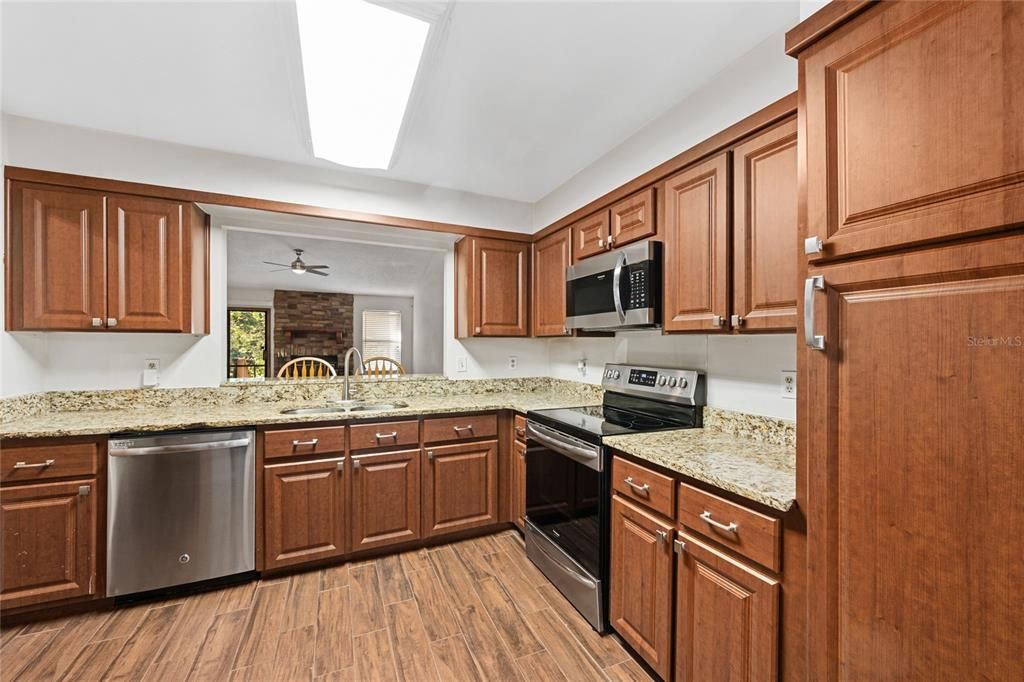 En Venta: $299,000 (3 camas, 2 baños, 1540 Pies cuadrados)