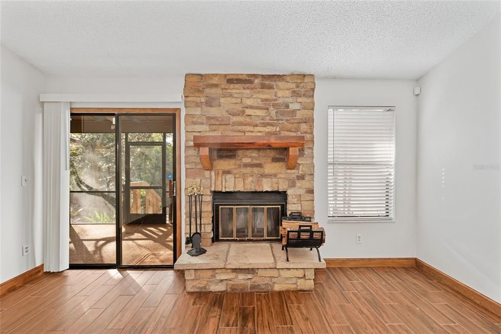 En Venta: $299,000 (3 camas, 2 baños, 1540 Pies cuadrados)