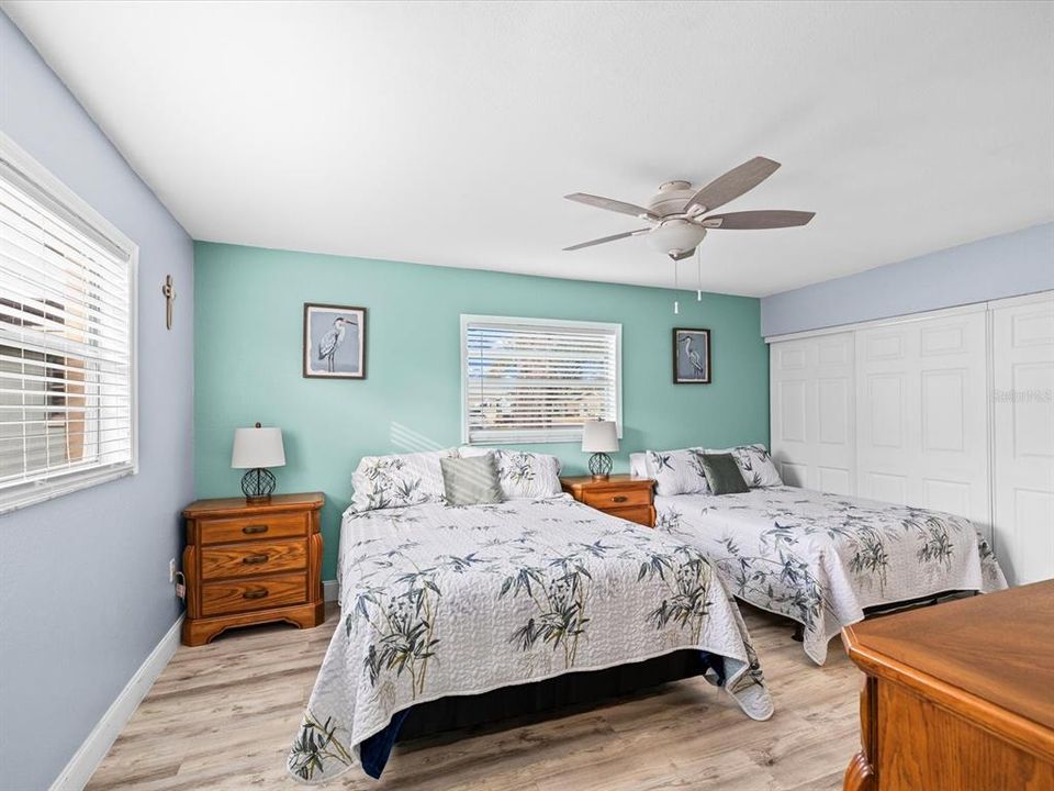 待售: $169,900 (1 贝兹, 1 浴室, 779 平方英尺)