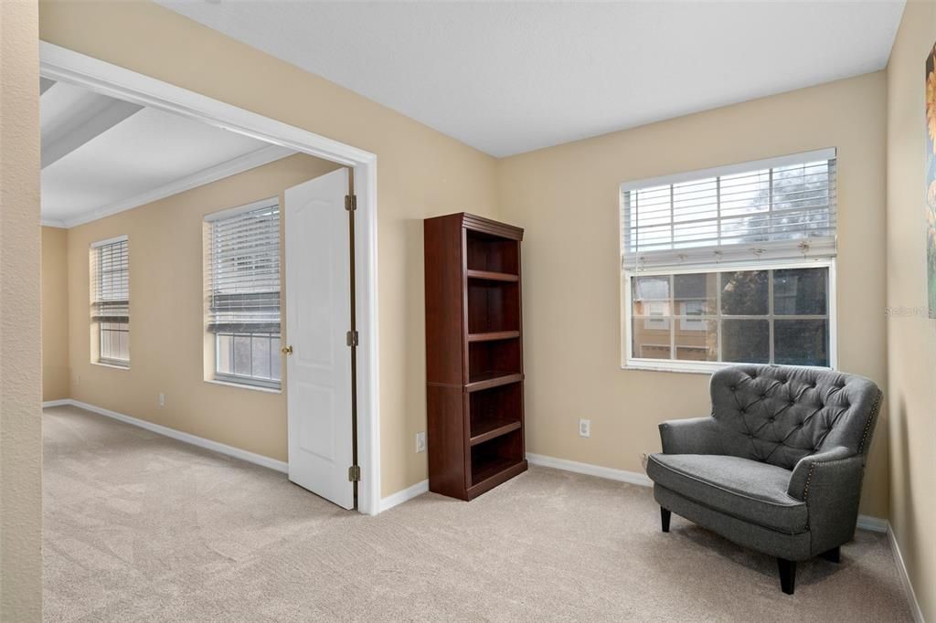 En Venta: $522,000 (4 camas, 2 baños, 2595 Pies cuadrados)