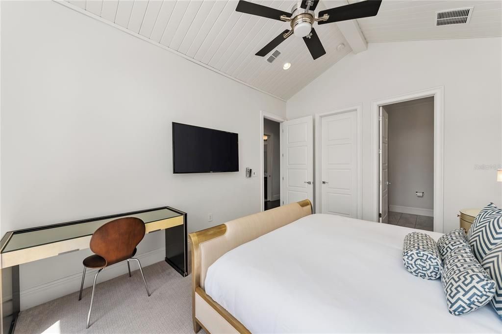 For Sale: $2,249,000 (7 beds, 8 baths, 6465 Square Feet)