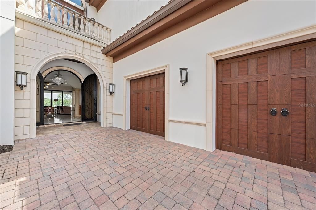 For Sale: $2,249,000 (7 beds, 8 baths, 6465 Square Feet)