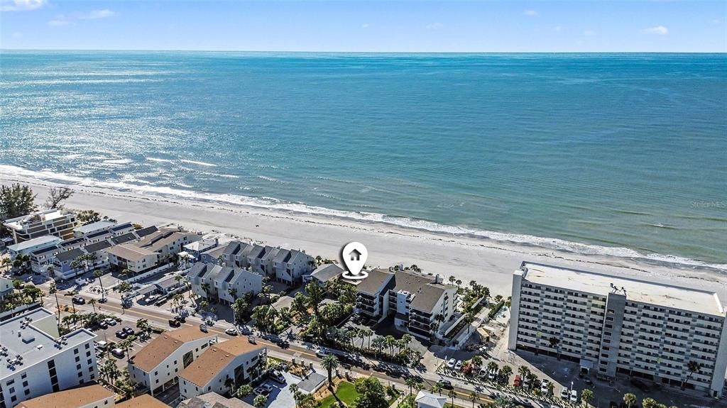 En Venta: $4,575,000 (5 camas, 4 baños, 3610 Pies cuadrados)