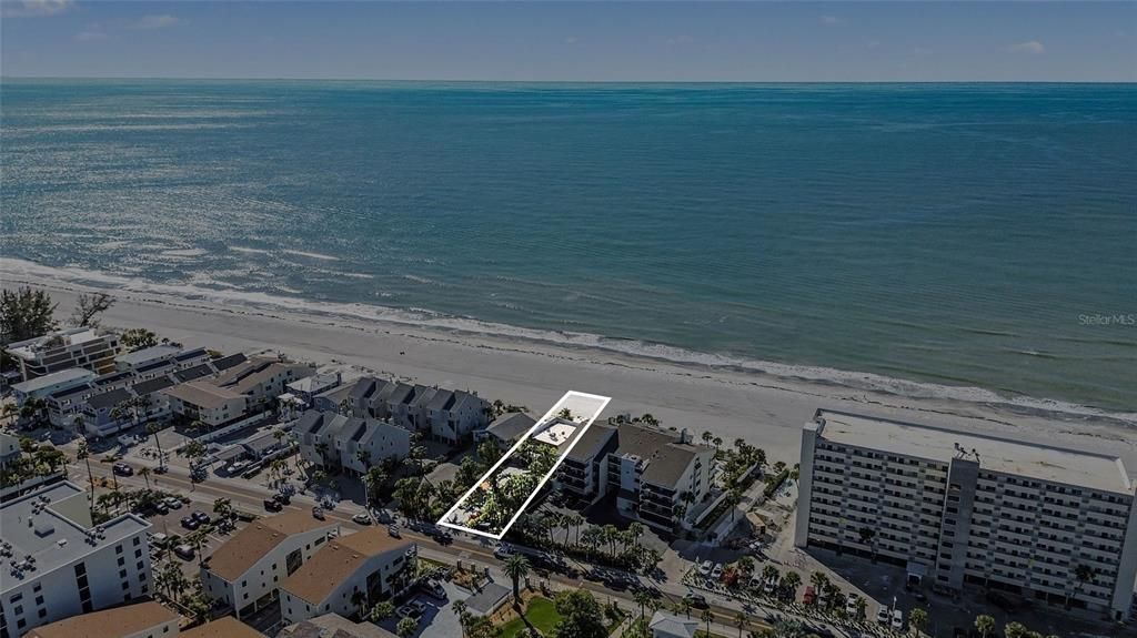 En Venta: $4,575,000 (5 camas, 4 baños, 3610 Pies cuadrados)