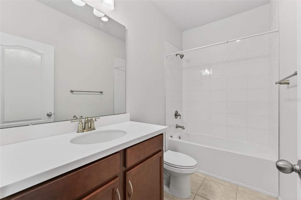 На продажу: $455,000 (3 спален, 2 ванн, 2255 Квадратных фут)