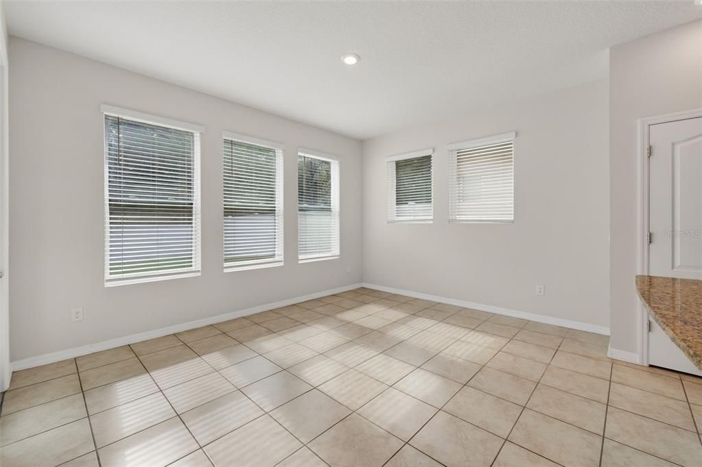 На продажу: $455,000 (3 спален, 2 ванн, 2255 Квадратных фут)