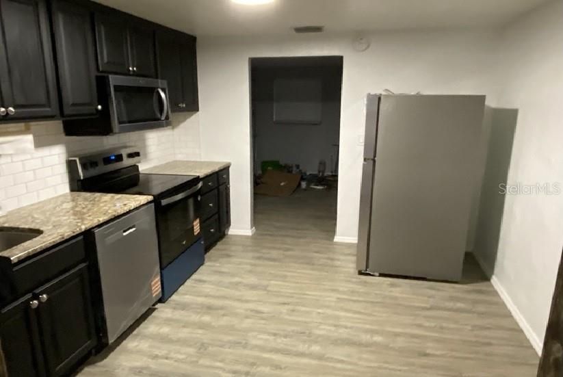 For Sale: $325,000 (3 beds, 2 baths, 972 Square Feet)