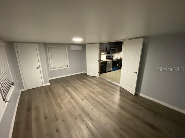 For Sale: $325,000 (3 beds, 2 baths, 972 Square Feet)