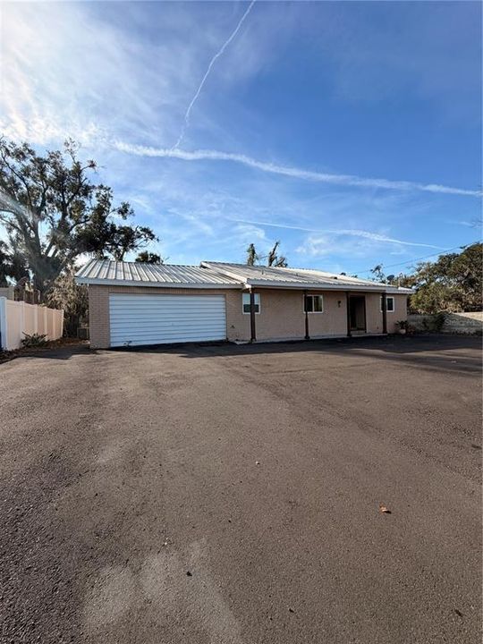 En Venta: $424,900 (3 camas, 2 baños, 1633 Pies cuadrados)