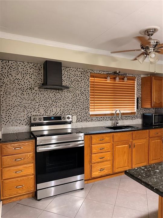 En Venta: $424,900 (3 camas, 2 baños, 1633 Pies cuadrados)