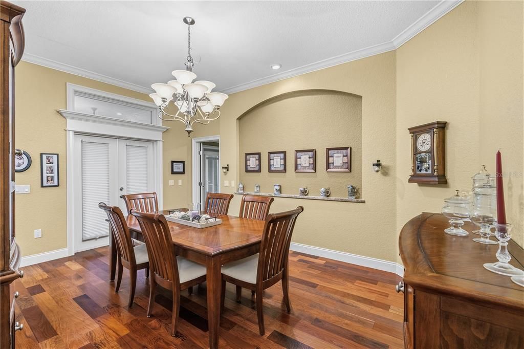 En Venta: $499,900 (4 camas, 2 baños, 2226 Pies cuadrados)