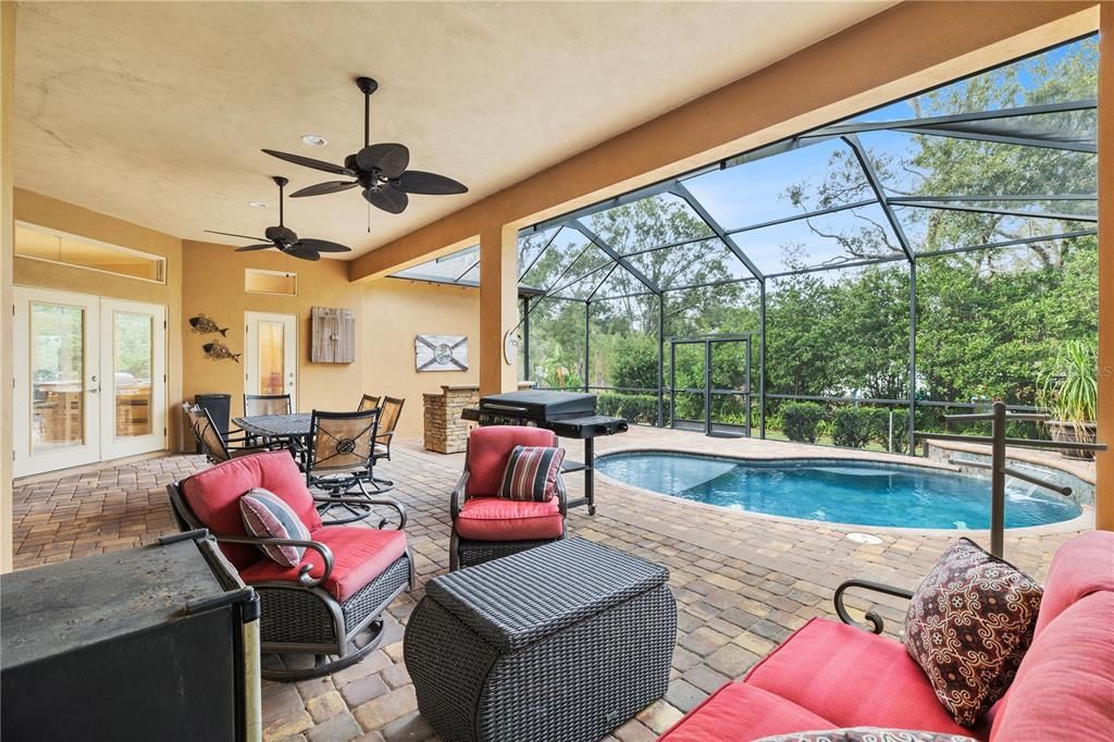 En Venta: $499,900 (4 camas, 2 baños, 2226 Pies cuadrados)