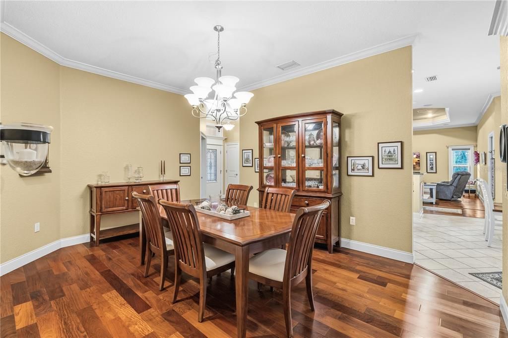 En Venta: $499,900 (4 camas, 2 baños, 2226 Pies cuadrados)