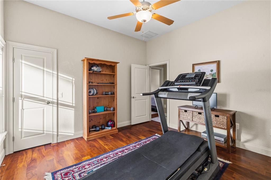 En Venta: $499,900 (4 camas, 2 baños, 2226 Pies cuadrados)