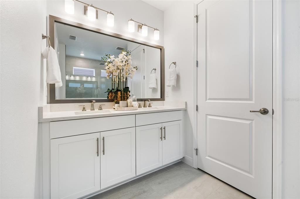 En Renta: $4,000 (4 camas, 3 baños, 3019 Pies cuadrados)