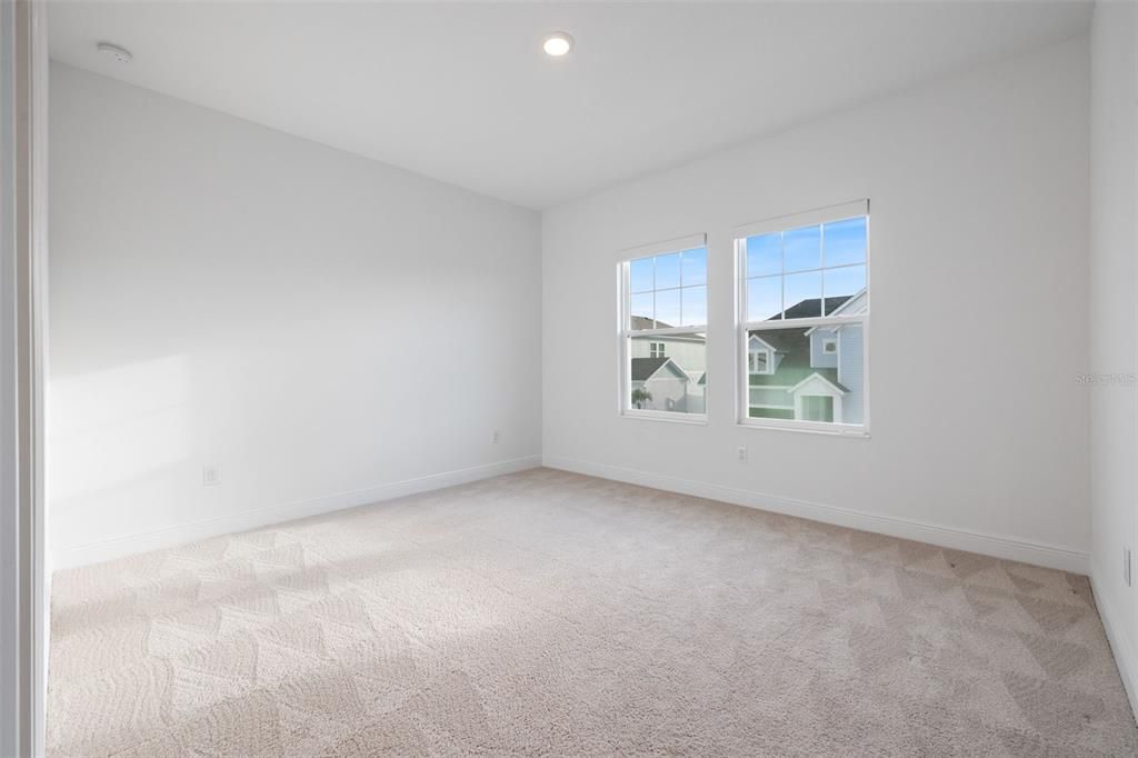 En Renta: $4,000 (4 camas, 3 baños, 3019 Pies cuadrados)