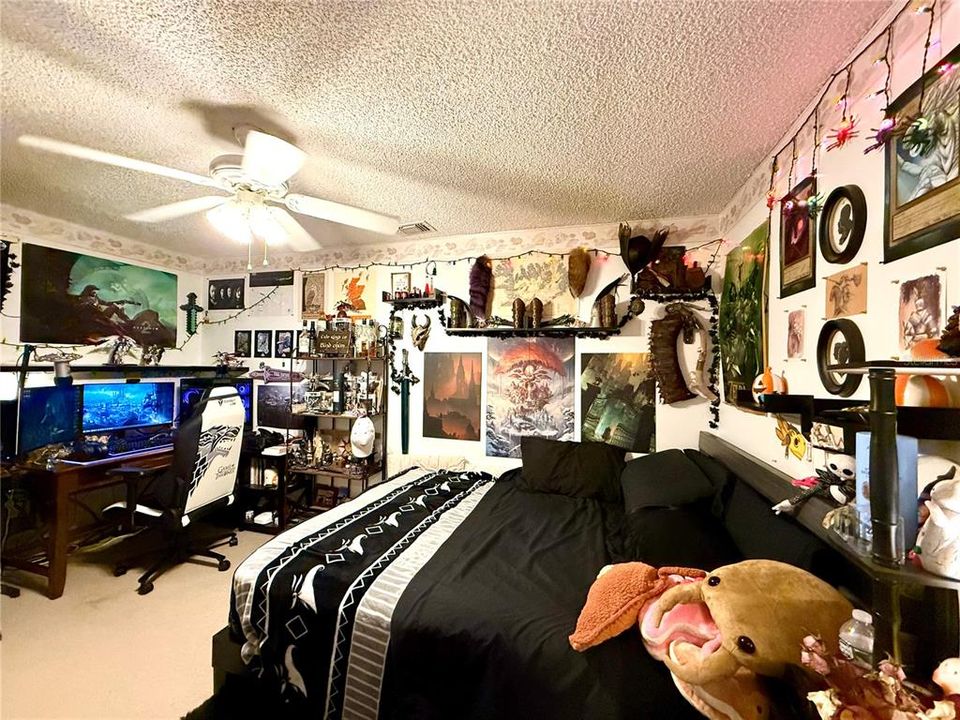 待售: $706,000 (4 贝兹, 3 浴室, 2449 平方英尺)