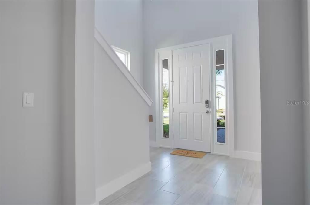 出租: $2,700 (4 贝兹, 3 浴室, 2323 平方英尺)