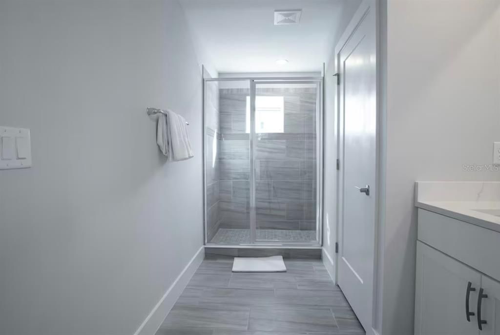 出租: $2,700 (4 贝兹, 3 浴室, 2323 平方英尺)