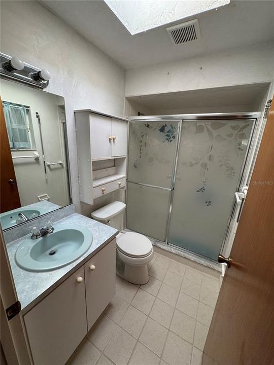 En Venta: $269,999 (3 camas, 2 baños, 1591 Pies cuadrados)