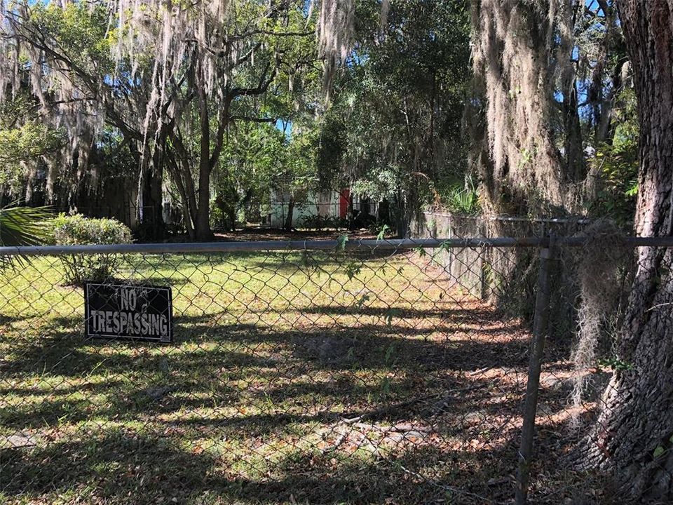 На продажу: $84,900 (0.10 acres)