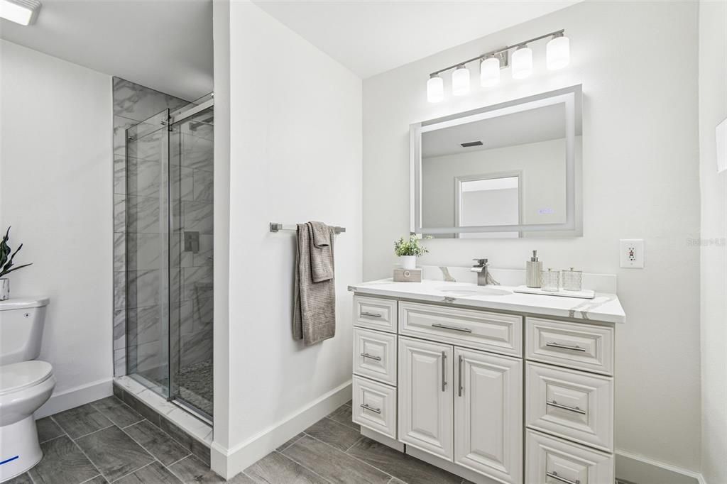 For Rent: $3,995 (3 beds, 3 baths, 1984 Square Feet)