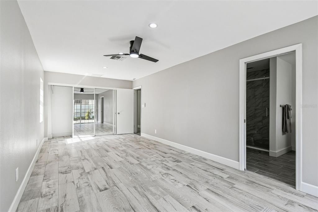 For Rent: $3,995 (3 beds, 3 baths, 1984 Square Feet)