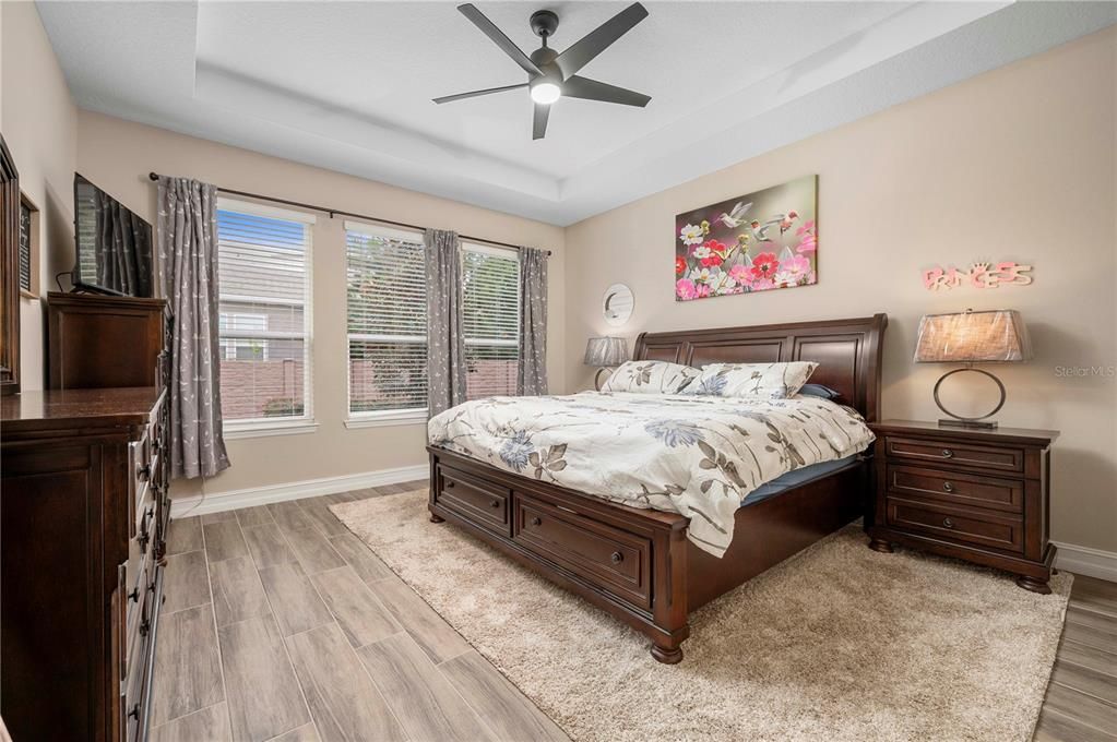 待售: $435,000 (2 贝兹, 2 浴室, 2048 平方英尺)