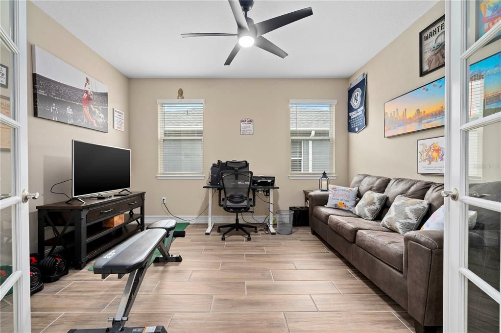 待售: $435,000 (2 贝兹, 2 浴室, 2048 平方英尺)