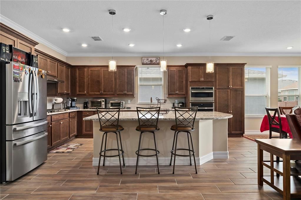 待售: $435,000 (2 贝兹, 2 浴室, 2048 平方英尺)