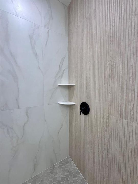 待售: $375,000 (3 贝兹, 2 浴室, 1553 平方英尺)