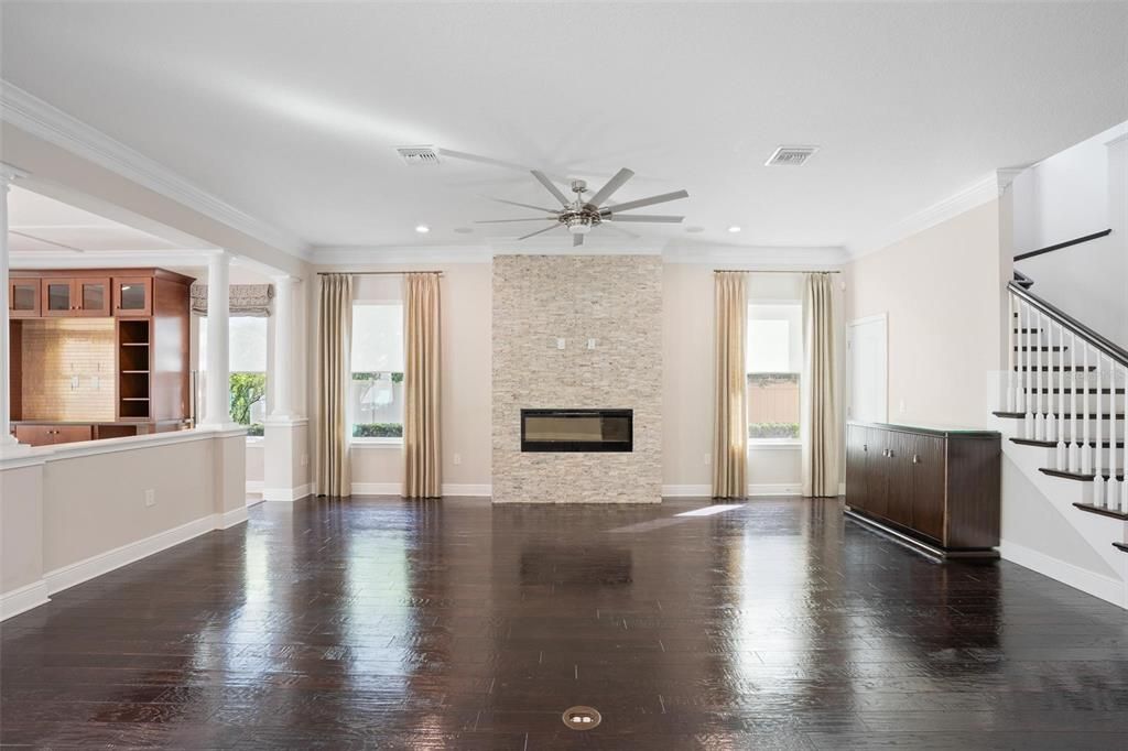 На продажу: $999,000 (5 спален, 3 ванн, 3407 Квадратных фут)