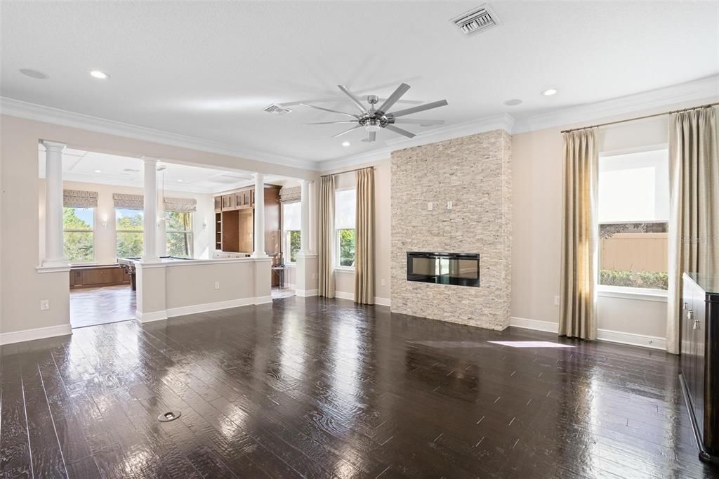 На продажу: $999,000 (5 спален, 3 ванн, 3407 Квадратных фут)