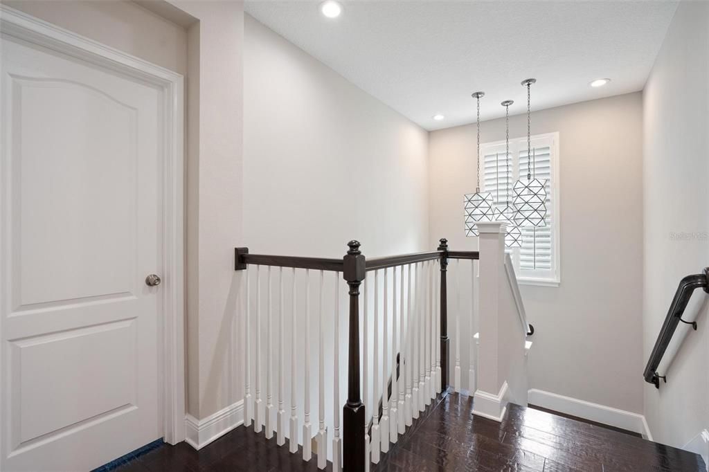 На продажу: $999,000 (5 спален, 3 ванн, 3407 Квадратных фут)