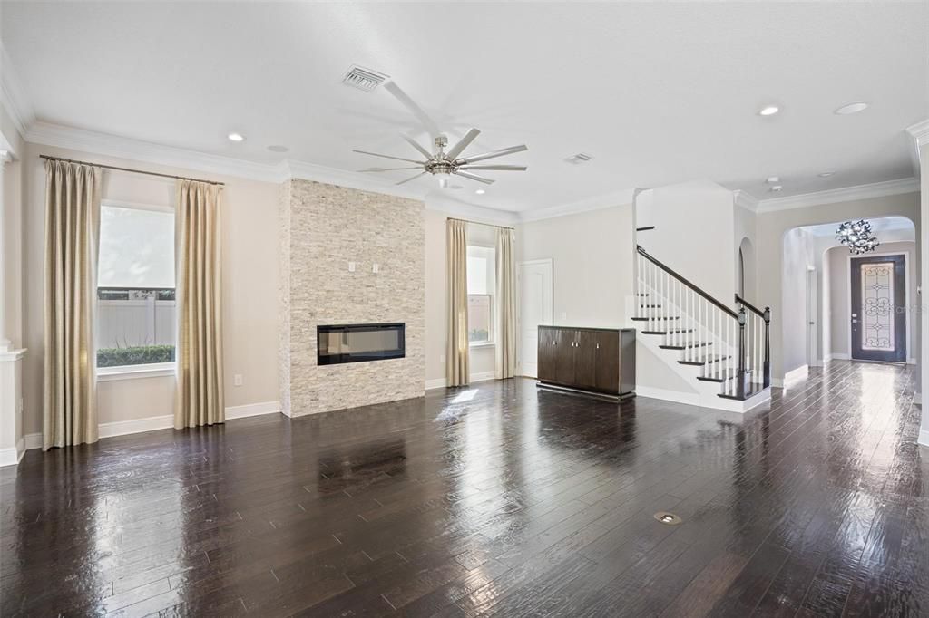 На продажу: $999,000 (5 спален, 3 ванн, 3407 Квадратных фут)