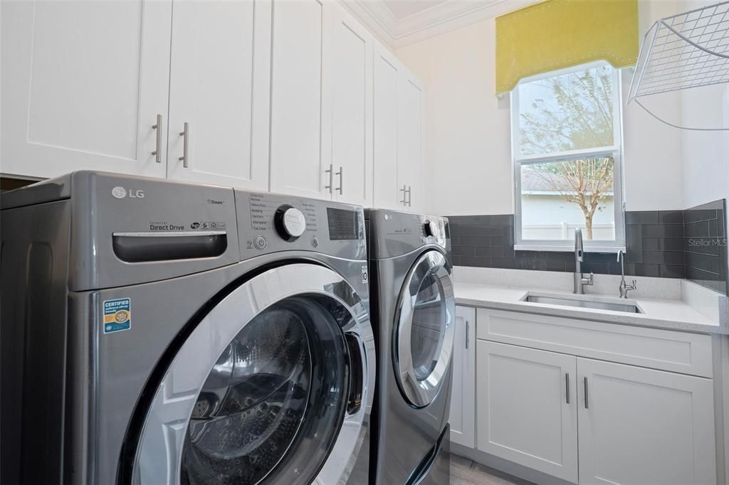 На продажу: $999,000 (5 спален, 3 ванн, 3407 Квадратных фут)