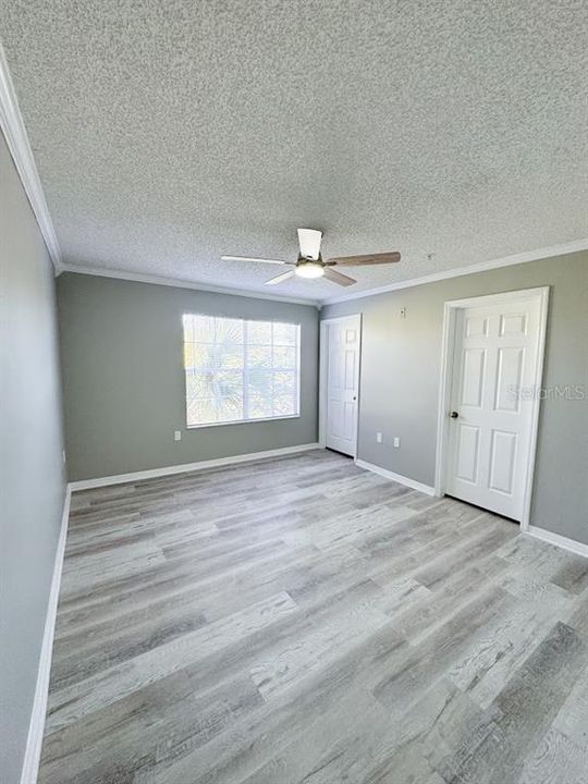 For Sale: $242,000 (2 beds, 2 baths, 975 Square Feet)