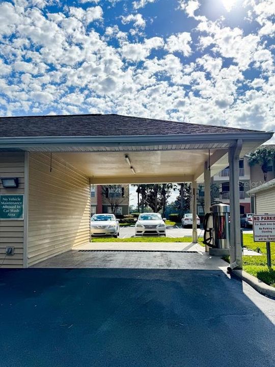 For Sale: $242,000 (2 beds, 2 baths, 975 Square Feet)