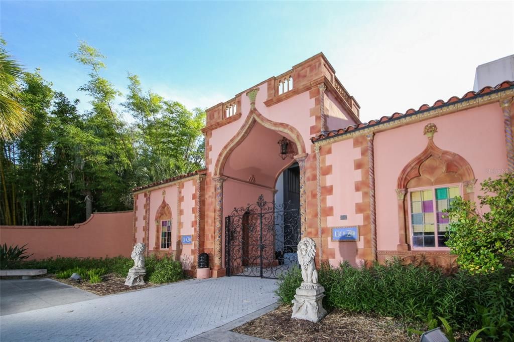 待售: $399,000 (2 贝兹, 1 浴室, 831 平方英尺)