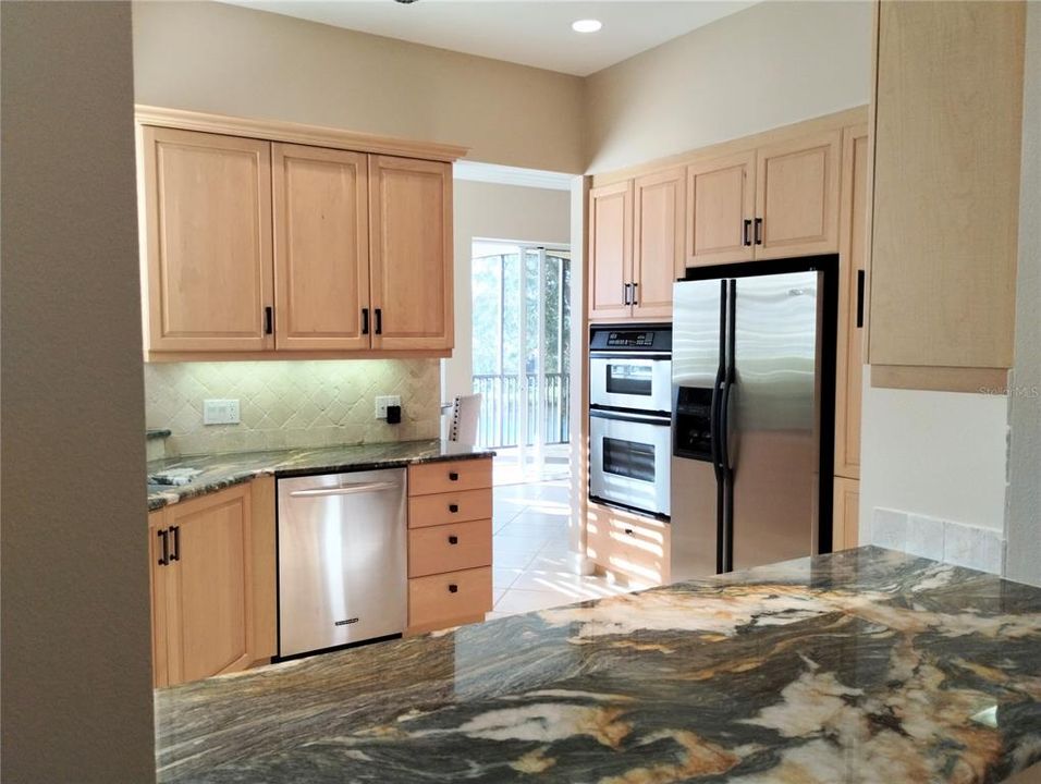 待售: $599,000 (3 贝兹, 2 浴室, 2288 平方英尺)