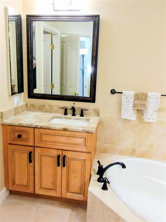 待售: $599,000 (3 贝兹, 2 浴室, 2288 平方英尺)