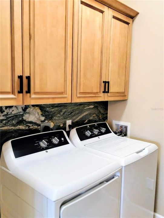 待售: $599,000 (3 贝兹, 2 浴室, 2288 平方英尺)