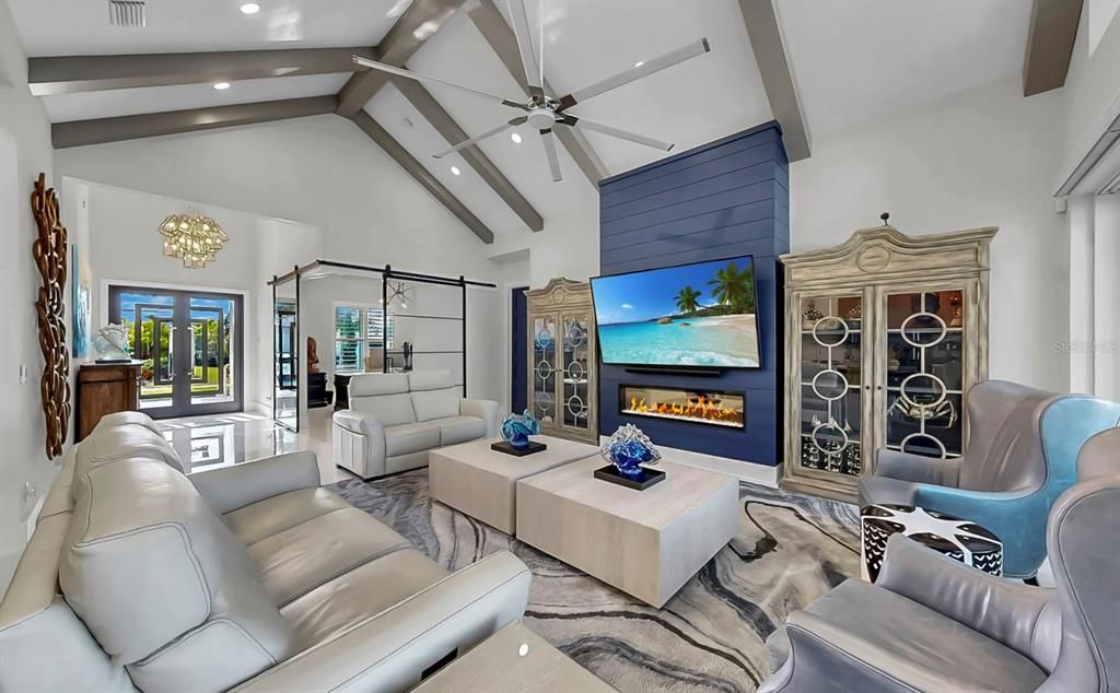 En Venta: $1,599,000 (4 camas, 3 baños, 2843 Pies cuadrados)