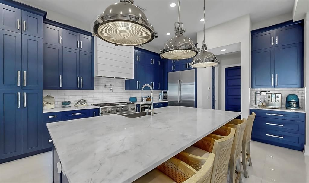 En Venta: $1,599,000 (4 camas, 3 baños, 2843 Pies cuadrados)