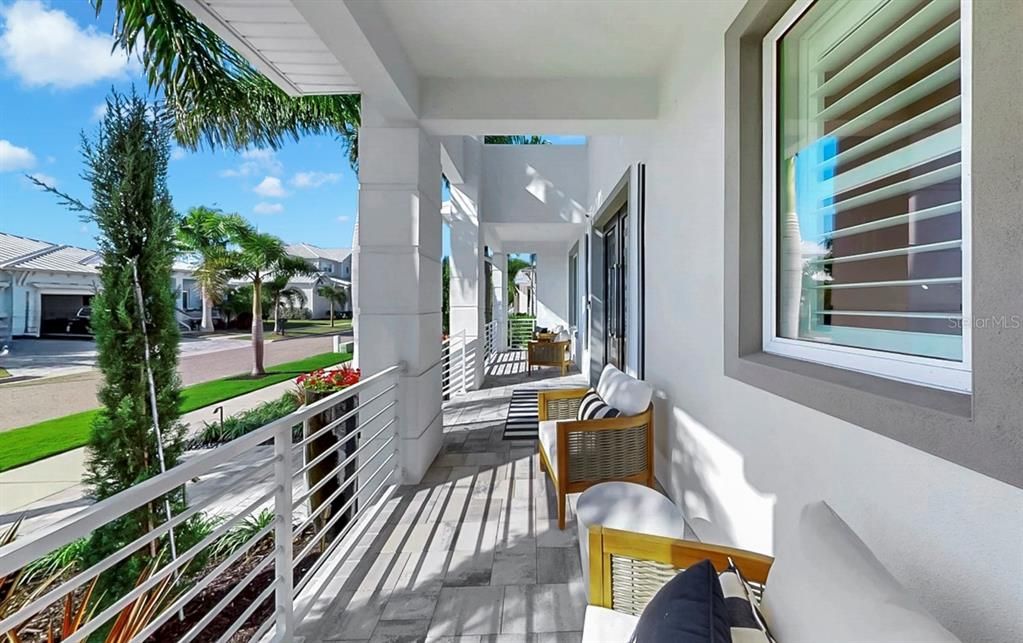 En Venta: $1,599,000 (4 camas, 3 baños, 2843 Pies cuadrados)